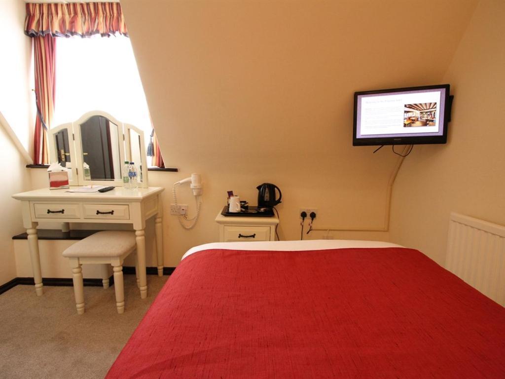 Pilgrims Hotel Canterbury Oda fotoğraf