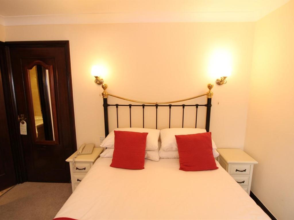 Pilgrims Hotel Canterbury Oda fotoğraf