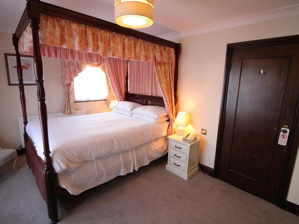 Pilgrims Hotel Canterbury Oda fotoğraf